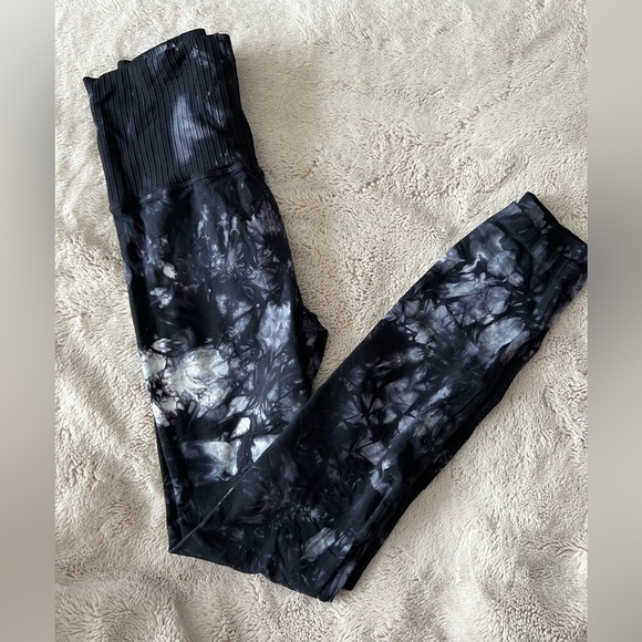 Free People FP Movement Om Shanti Tie Dye Leggings •EUC - Picture 12 of 13